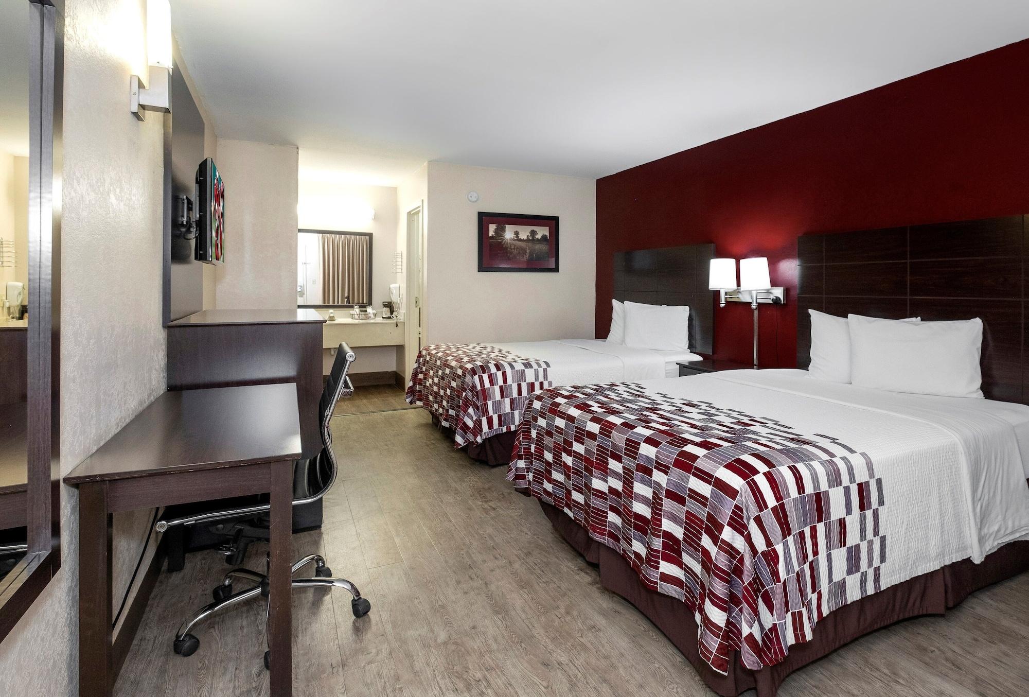 Red Roof Inn Bakersfield Exterior photo